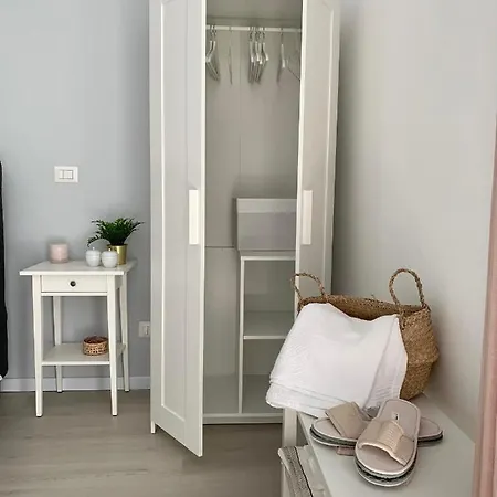 Eden House Apartment